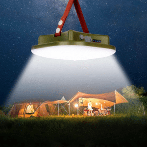 Lampe camping LED à Trois Modes avec Lanière sur fond bleu et noir avec des tentes