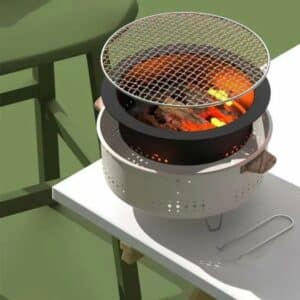Barbecue Camping Blanc et Portable sur une table