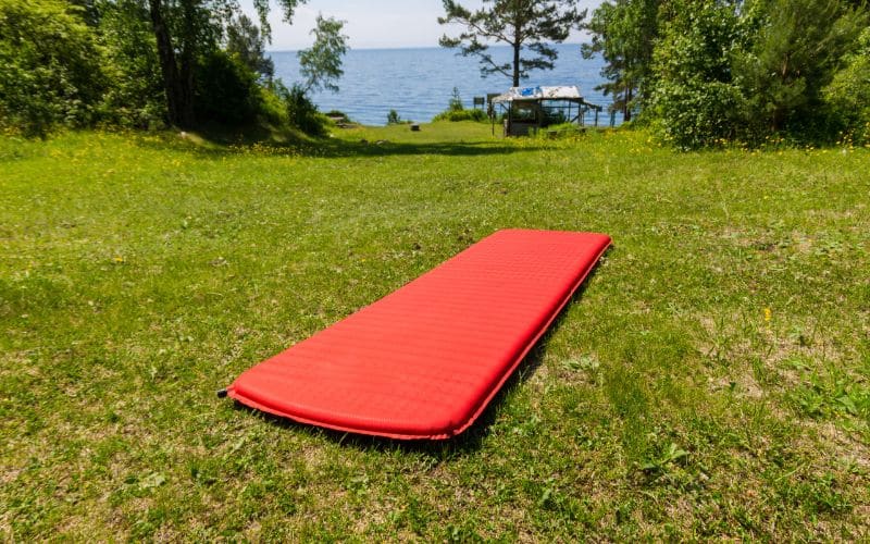 Faut-il Préférer un Matelas Gonflable ou en Mousse ?